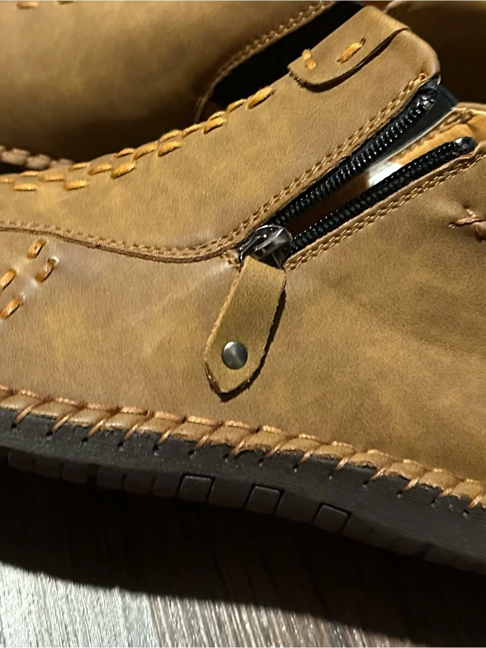 Men'sLeather Chukka Boot/Loafer w/Stitch Detailing